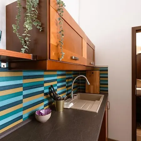 Free Parking Chain Bridge 4ppl, 2bdrm, Wifi, Smart Tv, Ac *