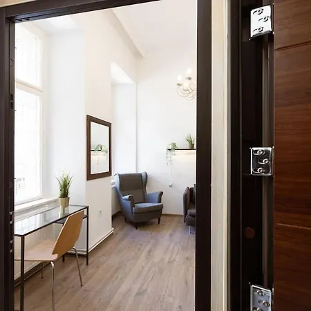 Free Parking Chain Bridge 4ppl, 2bdrm, Wifi, Smart Tv, Ac * Budapeşte