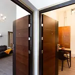 Free Parking Chain Bridge 4ppl, 2bdrm, Wifi, Smart Tv, Ac Apartment *