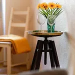 Free Parking Chain Bridge 4ppl, 2bdrm, Wifi, Smart Tv, Ac *