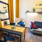 Free Parking Chain Bridge 4ppl, 2bdrm, Wifi, Smart Tv, Ac *