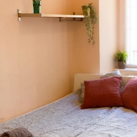Apartmán Free Parking Chain Bridge 4ppl, 2bdrm, Wifi, Smart Tv, Ac *