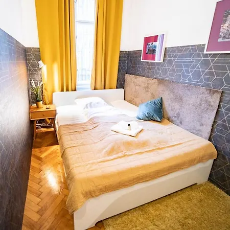 شقة Free Parking Chain Bridge 4ppl, 2bdrm, Wifi, Smart Tv, Ac