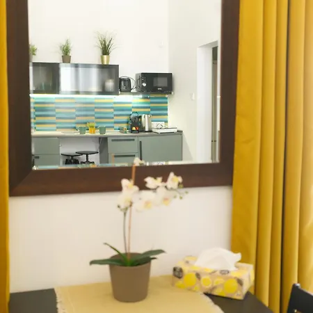 Free Parking Chain Bridge 4ppl, 2bdrm, Wifi, Smart Tv, Ac *