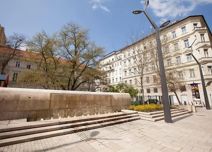 Free Parking Chain Bridge 4ppl, 2bdrm, Wifi, Smart Tv, Ac Lägenhet *