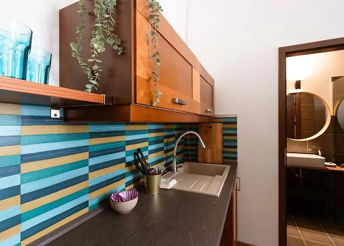 Free Parking Chain Bridge 4ppl, 2bdrm, Wifi, Smart Tv, Ac *